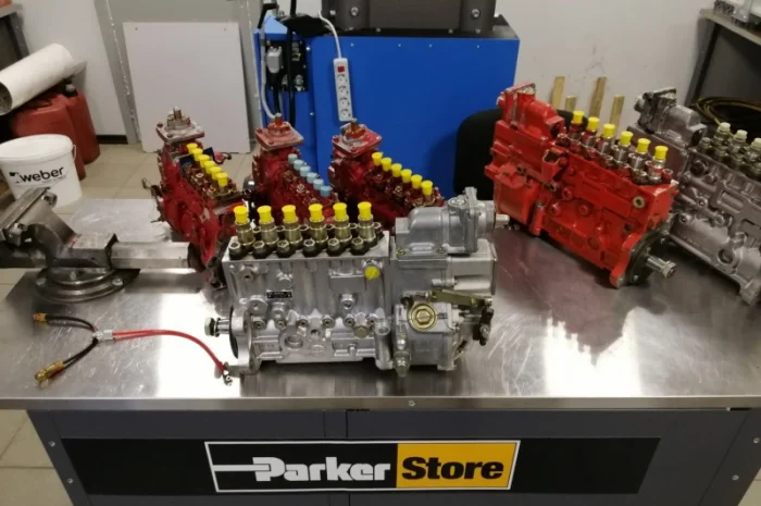 Паливний насос високого тиску ТНВД Case Cummins топливный насос высокого давления BOSCH- фото № 2