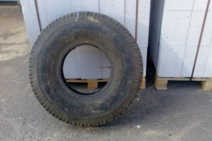 Шина 8, 25-15 (9, 00-15) новые 14сл- фото № 2
