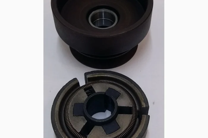 Шкив с центробежным сцеплением на двигатель 5.5-7.5 л.с. (На вал 19.05 и 20 мм)- фото № 1