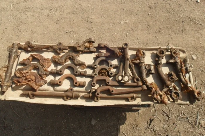 Новые оригинальные элементы передней подвески ВОЛГА ГАЗ - 21- фото № 1