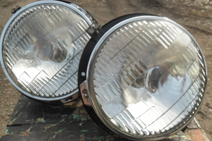 Пара оригинальных фар на ВОЛГУ ГАЗ 21- фото № 1