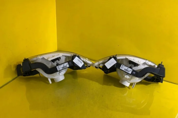 2032701 Фара противотуманная левая DAF XF 106 Euro 6- фото № 2