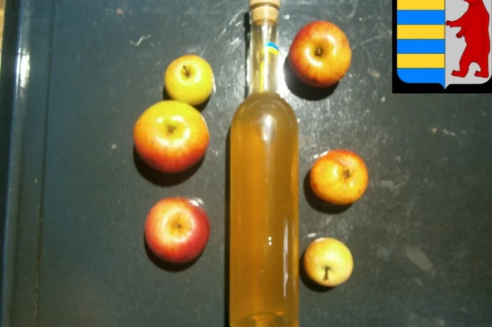 Как использовать яблочный уксус для жирных волос- фото № 13