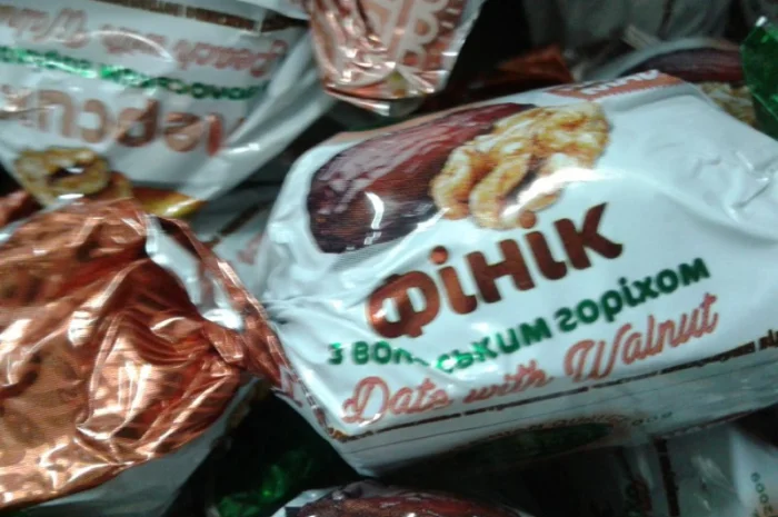 Манго в шоколаде, шоколадные конфеты в ассортименте- фото № 7