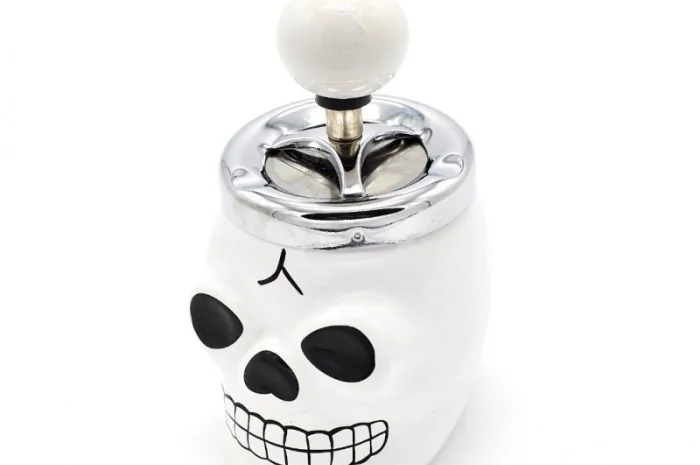 Попільничка самоочисна керамічна Череп 6-1211- фото № 1