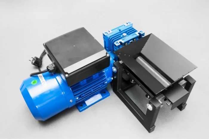 Табакорезка, Машина для резки листьев табака, чая, травы нарезка от 0.5 до 8 мм- фото № 6