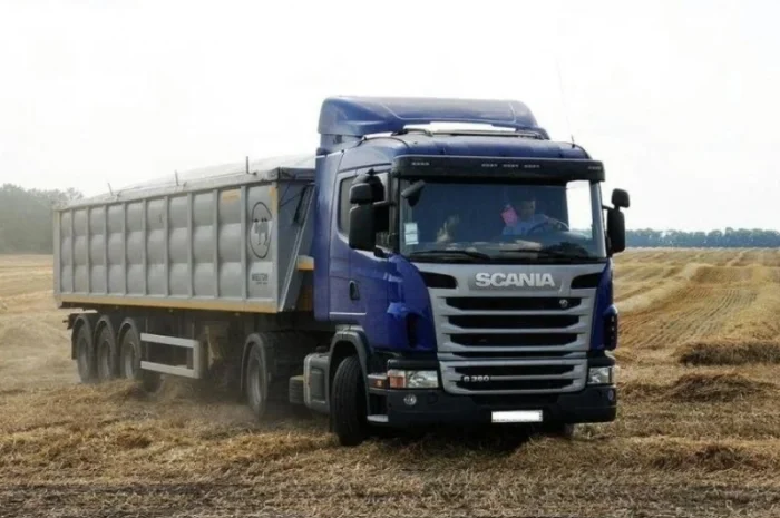 Зерновоз КамАЗ услуги аренда перевозка зерновых сцепки еврозерновозы Ровно Украина- фото № 1