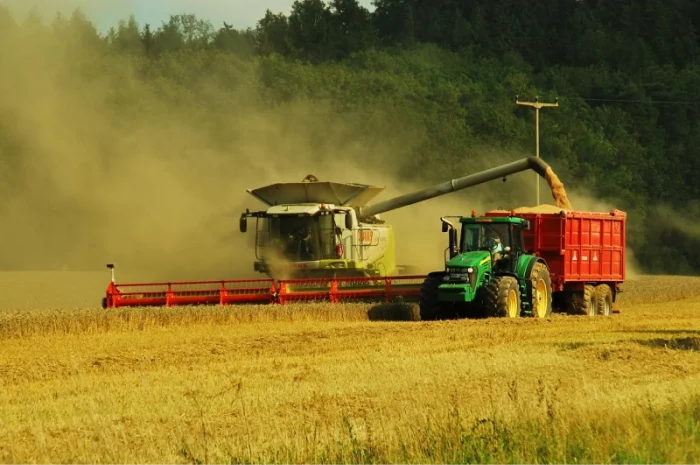 Услуги комбайнов Кировоград, услуги уборки зерновых, аренда комбайна, нанять комбайн- фото № 1