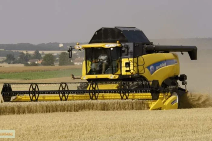 Аренда комбайнов Claas Lexion для уборки зерновых- фото № 1