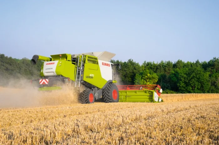 Услуги по уборке подсолнуха кукурузы сои урожая комбайнами Донецк Луганск Харьков Полтава- фото № 1