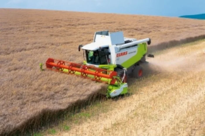 Комбайн для уборки урожая услуги аренда комбайн негабарит трал Тульчин Тывров Хмельник- фото № 1