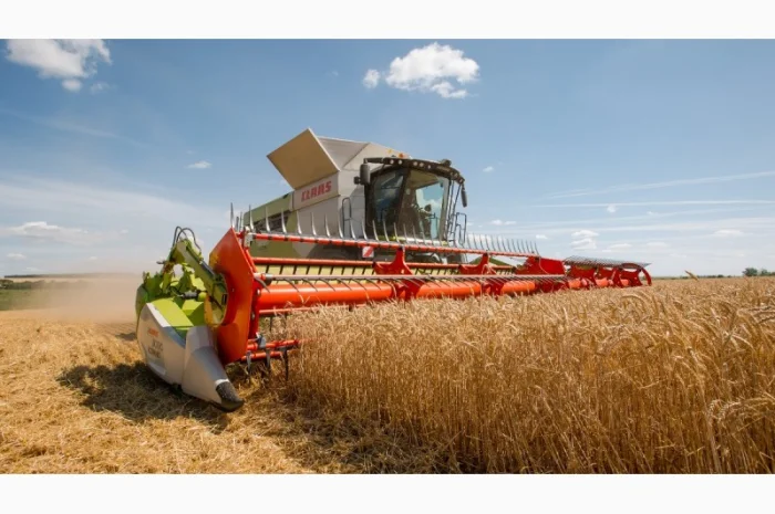 Услуги аренда комбайна Луцк уборка зерновых сои подсолнечника кукурузы Ковель негабарит- фото № 1