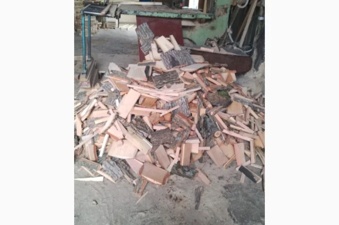 Обрізки ясена- фото № 1