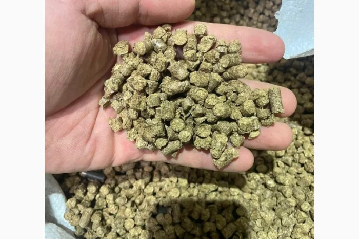 Продам паливні деревинно-тирсові дубові гранули (пелети). Розмір 6 мм- фото № 1