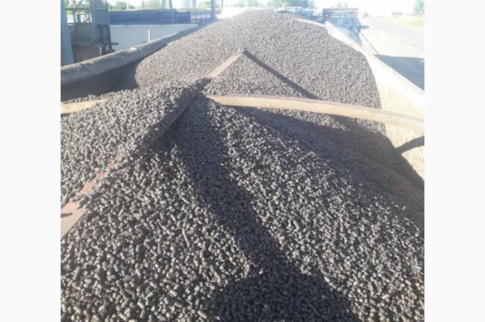 Гранули з дерева. Пелети з лушпиння соняшника- фото № 1