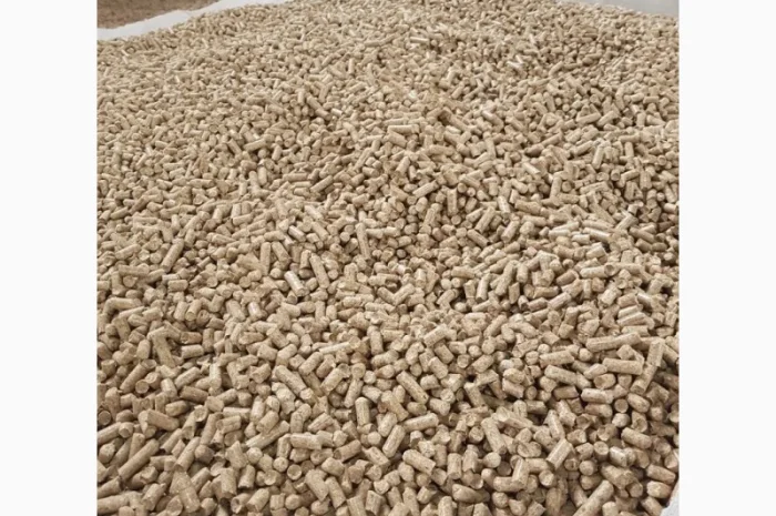 Древесные гранулы пеллеты (A1) из сосны от производителя 8 мм- фото № 1