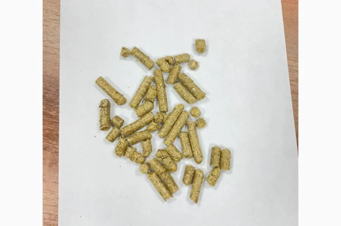 Продам гранулу, пелету з сосни та з соломи- фото № 1