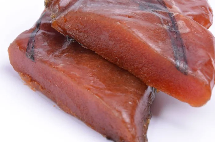 Ікра в'ялена толстолоба, Україна- фото № 1