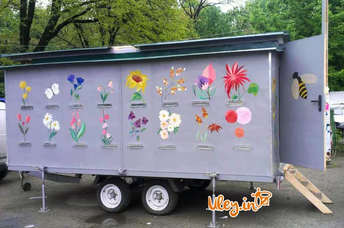 Павільйони для бджіл з двохосьовим причепом- фото № 3