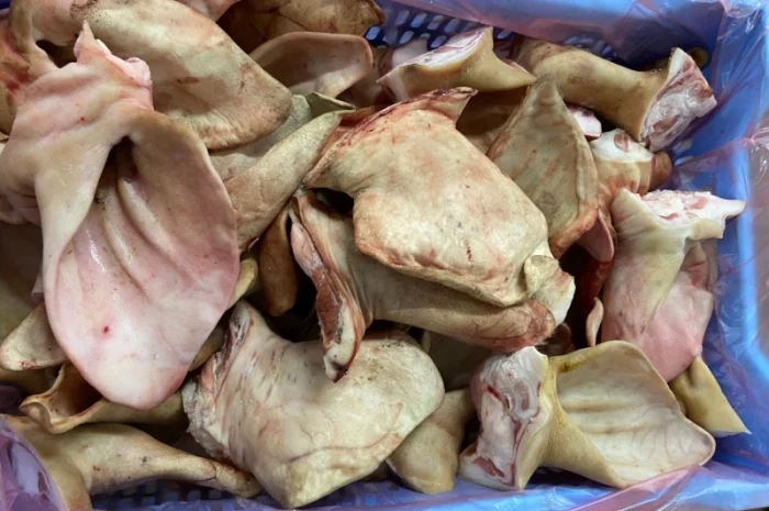 Свиные уши и субпродукты- фото № 1