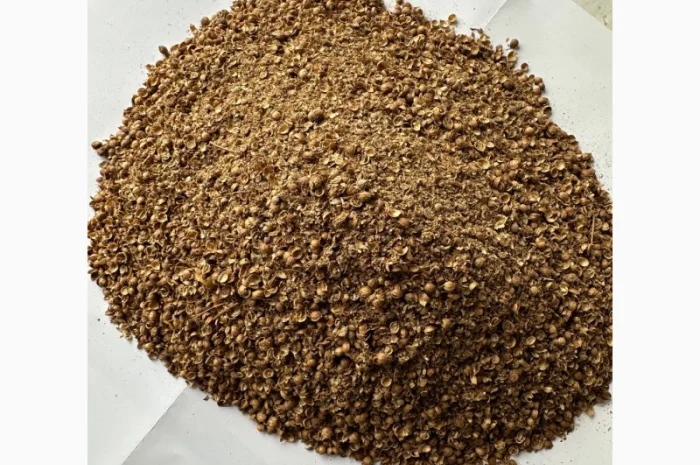 Продаются половинки кориандра (шрот)- фото № 1