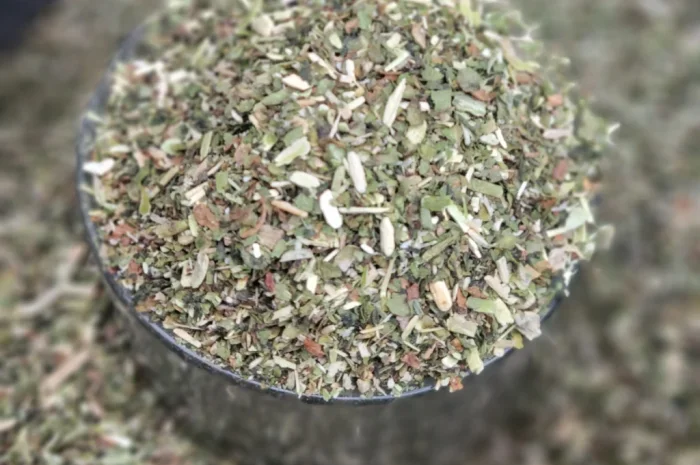 Табак Махорка зелёного цвета высокого качества- фото № 1