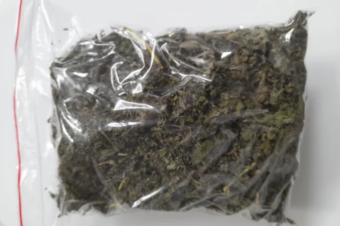 Ароматный чай из ферментированных листьев ожины- фото № 2