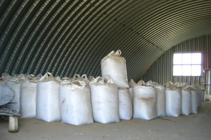 Гранули з соломи для годування та опалення- фото № 1