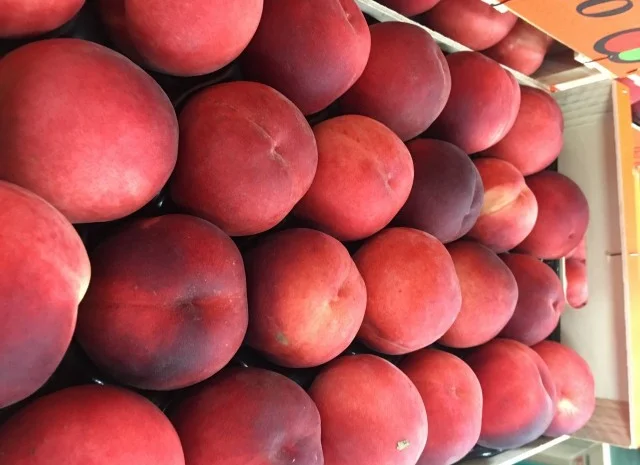 Свежие персики из Испании- фото № 2