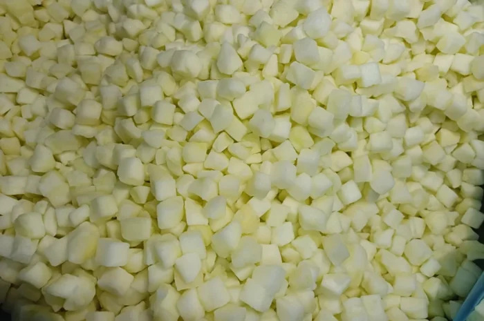 Продам яблуко без шкірки швидкозаморожене кубик 10×10- фото № 2