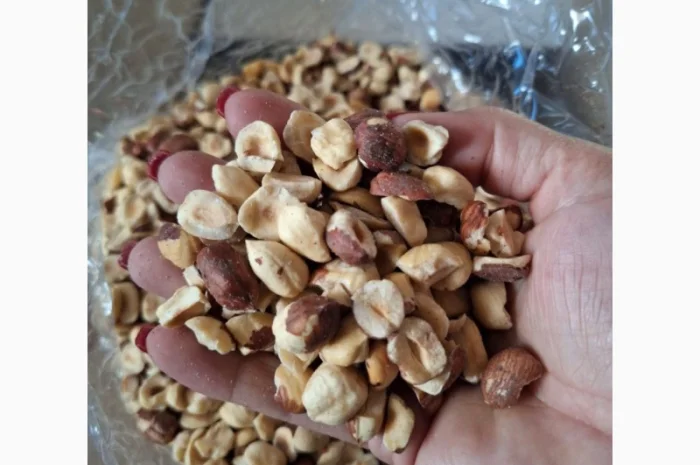 Продам половинки горішків фундука сорт Тонда Ді Джиффані. Завакумований пакет 5кг- фото № 1