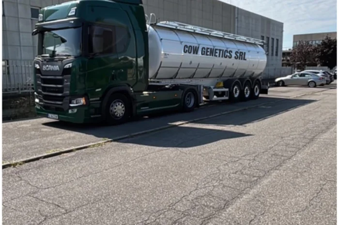 Закупівля пастеризованого молока в великих об'ємах від партнера з Румунії- фото № 1