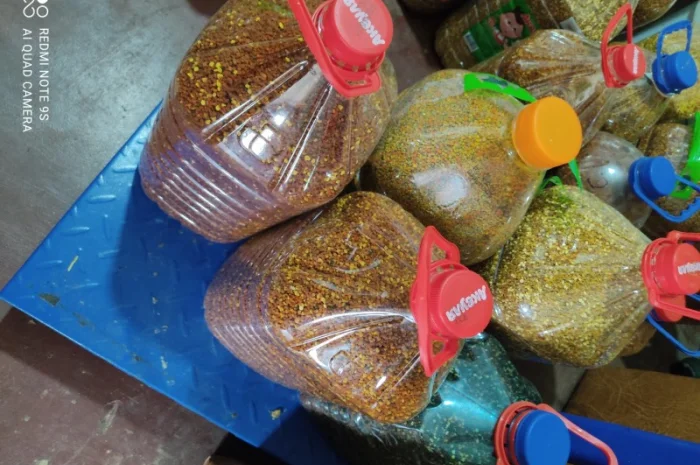 Продається різнокольоровий пилок, 180 кг- фото № 2