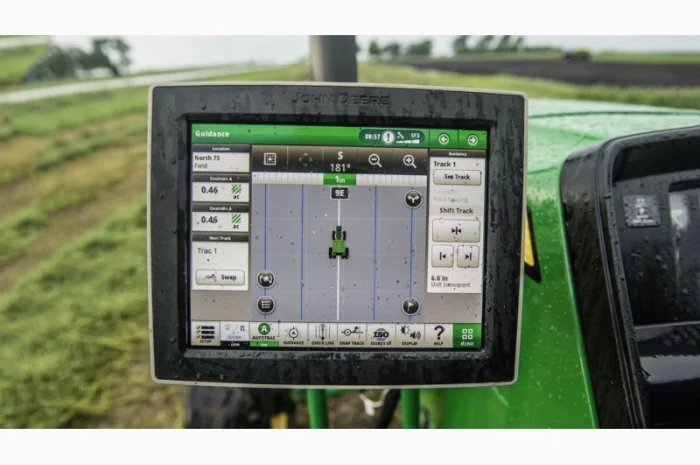 JOHN DEERE 4240- фото № 1