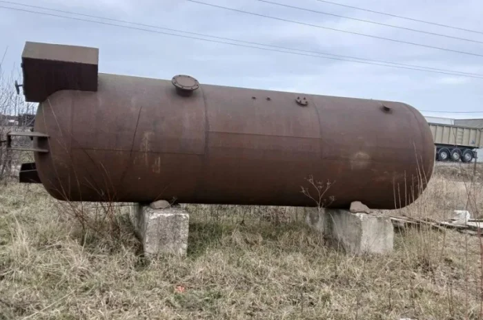 Бочка-цистерна ассенізатор 11.5 кубів, 6.10 х 1.64- фото № 3