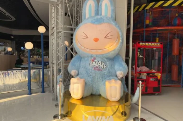 Надувна Лабубу 5 м для реклами та збільшення продажів- фото № 1