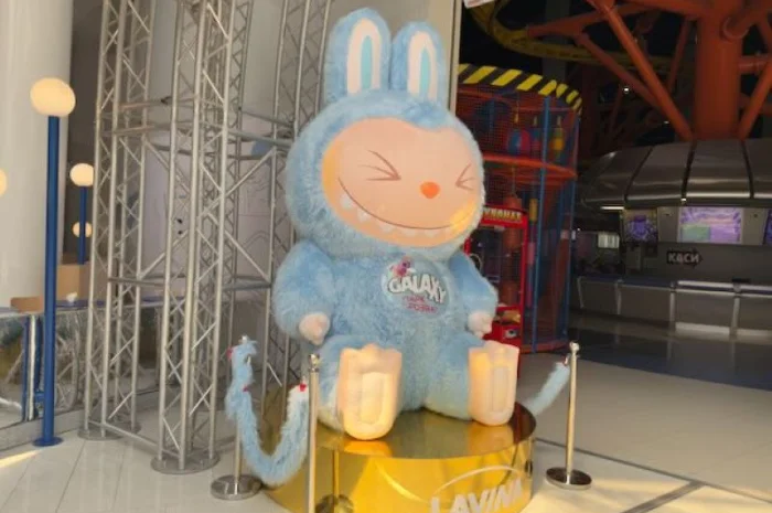 Надувна Лабубу 5 м для реклами та збільшення продажів- фото № 3