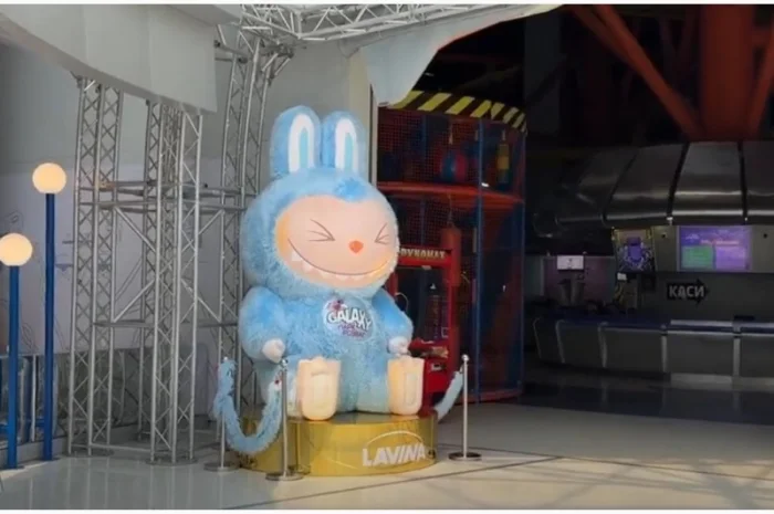 Надувна Лабубу 5 м для реклами та збільшення продажів- фото № 5