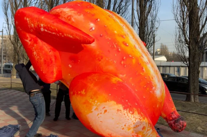 Надувна мобільна реклама для залучення покупців 3.4 м- фото № 1