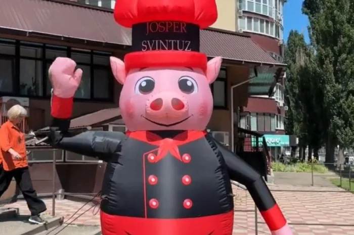 Надувна реклама для заходів - Людина махає на дорозі- фото № 3