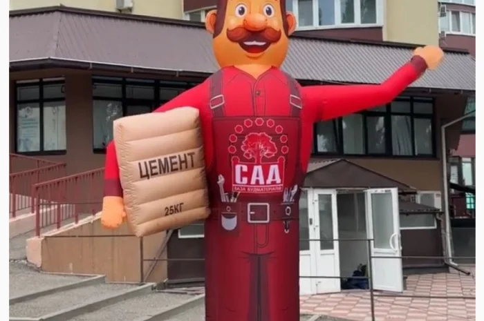 Надувна реклама для заходів - Людина махає на дорозі- фото № 4