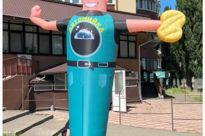 Надувна реклама для заходів - Людина махає на дорозі- фото № 9