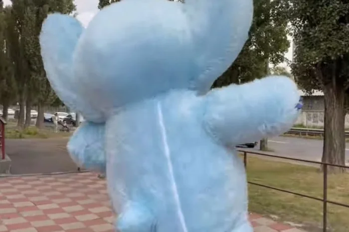 Надувний костюм Стич для аніматора 250 см для дитячих свят- фото № 6