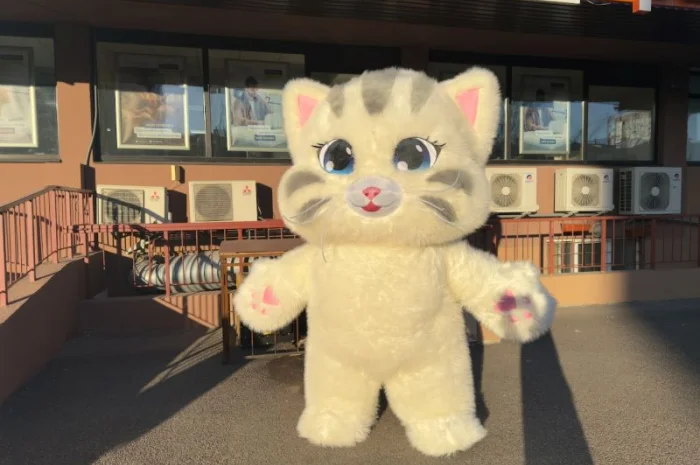 Надувний костюм аніматору Кіт, 4 години роботи, 2.4 м, 60 Вт- фото № 4