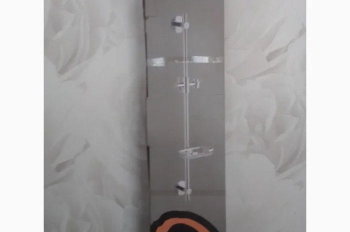 Душова штанга з мильницею- фото № 3