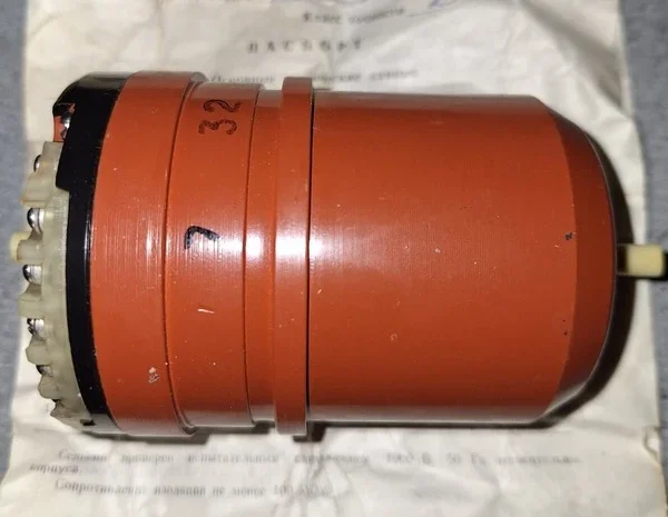 Сельсин БД-1404 кл.2 - продажа- фото № 1