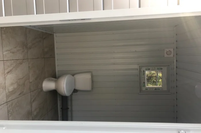 Мобільний туалет 6*2м для дачі або заходу- фото № 3