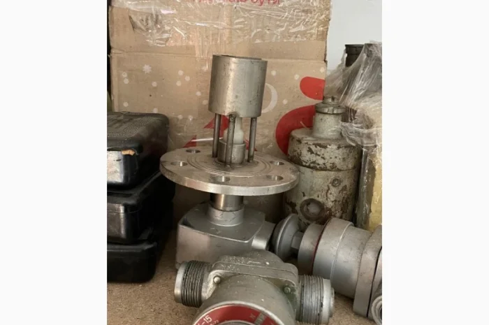 Датчик-реле уровня ПП-061 И О М в продаже- фото № 1