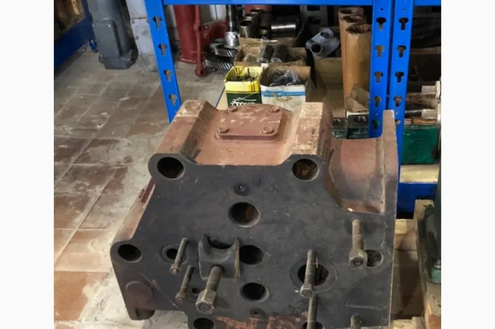 Головка циліндрів двигуна NVD 48 AU 10001- фото № 1