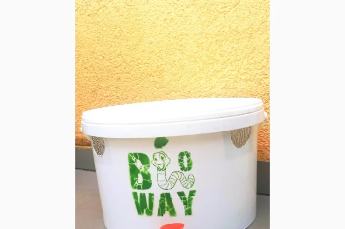 Компостер для каліфорнійських черв'яків для компосту- фото № 2